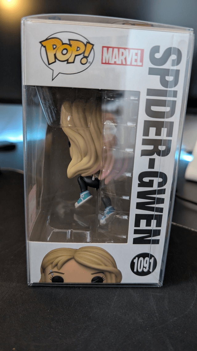 Funko Pop Marvel Collector Corps Spider-Man Across The Spiderverse Spider-Gwen 1091