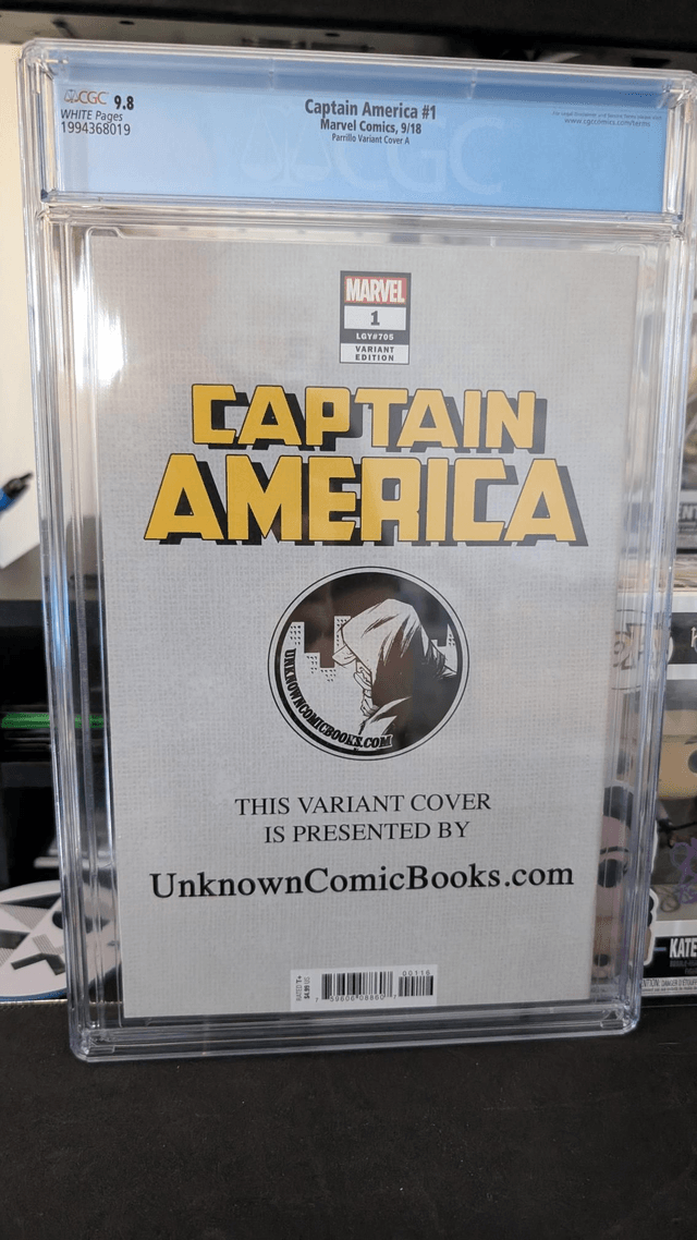 CGC Graded Comic 9.8 Marvel Captain America #1 Parrillo Variant A