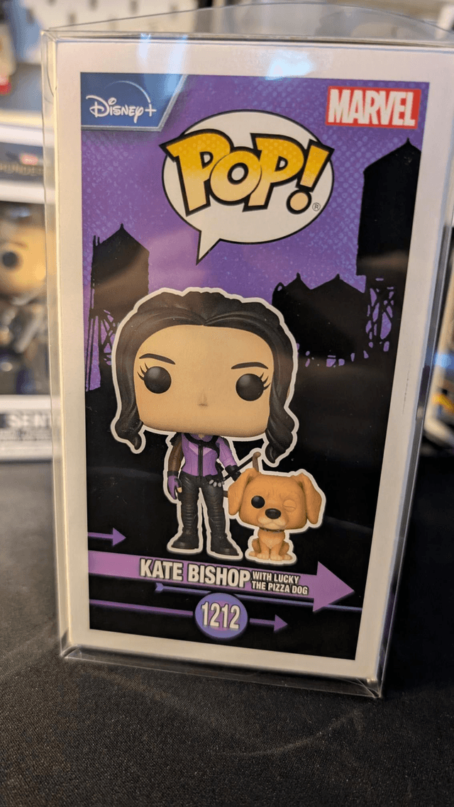 Funko Pop Marvel Hawkeye Kate Bishop 1212 Signed By Hailee Steinfeld with Beckett Witnessed Authentication