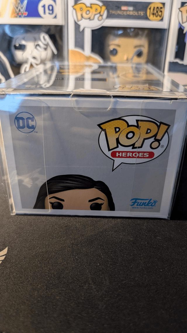 Funko Pop DC Batman Talia Al Ghul 475 Signed by Marion Cottilard with SWAU & ACOA Authentication Stickers
