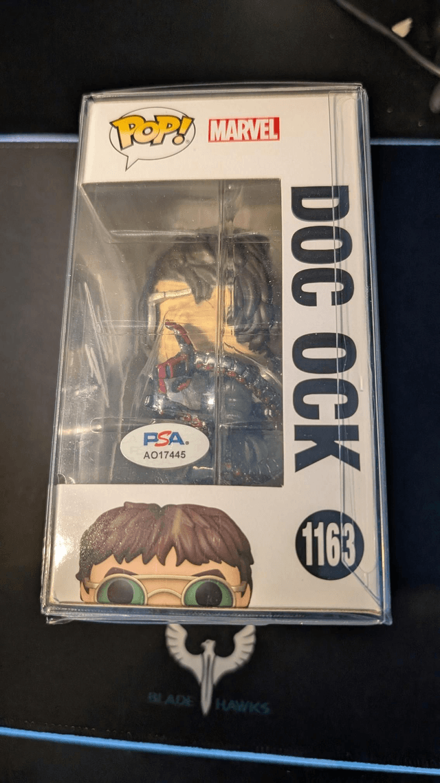 Funko Pop Marvel Spider-Man No Way Home Doc Ock 1163 Signed By Alfred Molina with PSA Authentication 