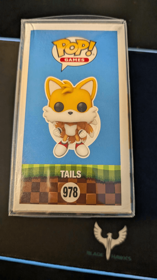 Funko Pop Sonic The Hedgehog Tail 978 Signed by Colleen O'Shaughnessy with SWAU Authentication 