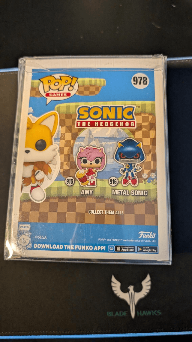 Funko Pop Sonic The Hedgehog Tail 978 Signed by Colleen O'Shaughnessy with SWAU Authentication 