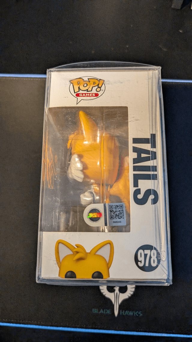 Funko Pop Sonic The Hedgehog Tail 978 Signed by Colleen O'Shaughnessy with SWAU Authentication 