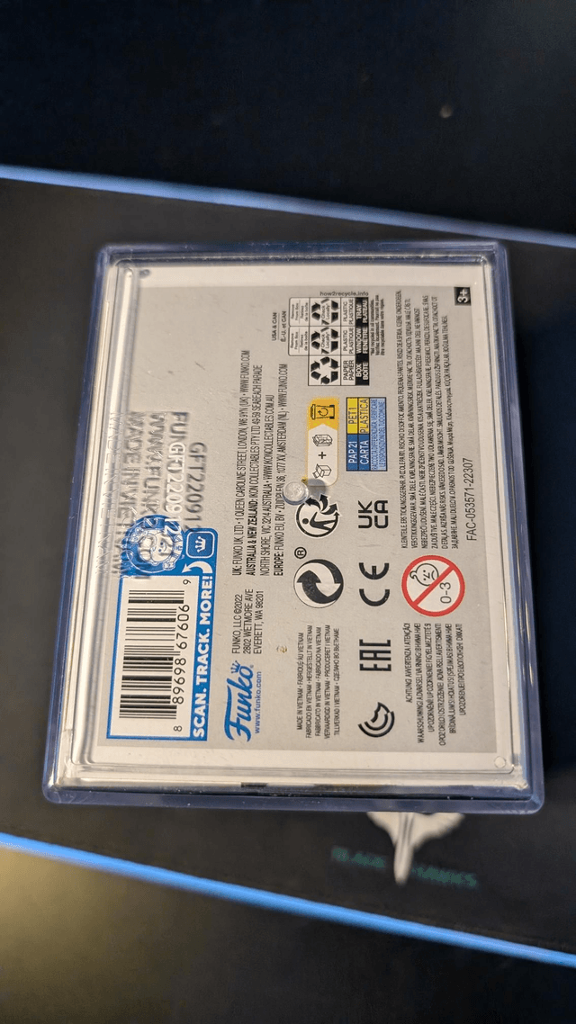 Funko Pop Spider-Man 1157 Signed By Kirsten Dunst with Beckett Authentication 