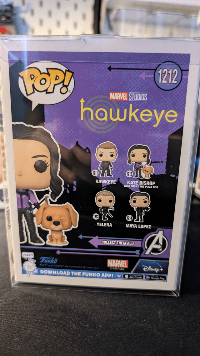 Funko Pop Marvel Hawkeye Kate Bishop 1212 Signed By Hailee Steinfeld with Beckett Witnessed Authentication