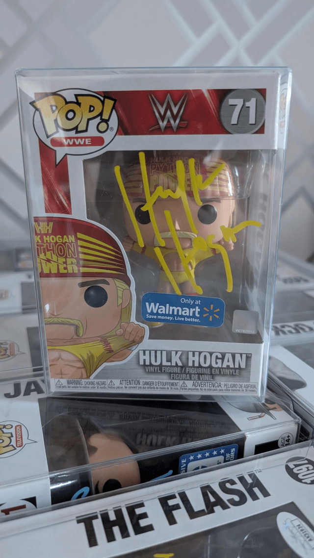 Funko Pop WWE Hulk Hogan 71 Signed with SWAU Authentication