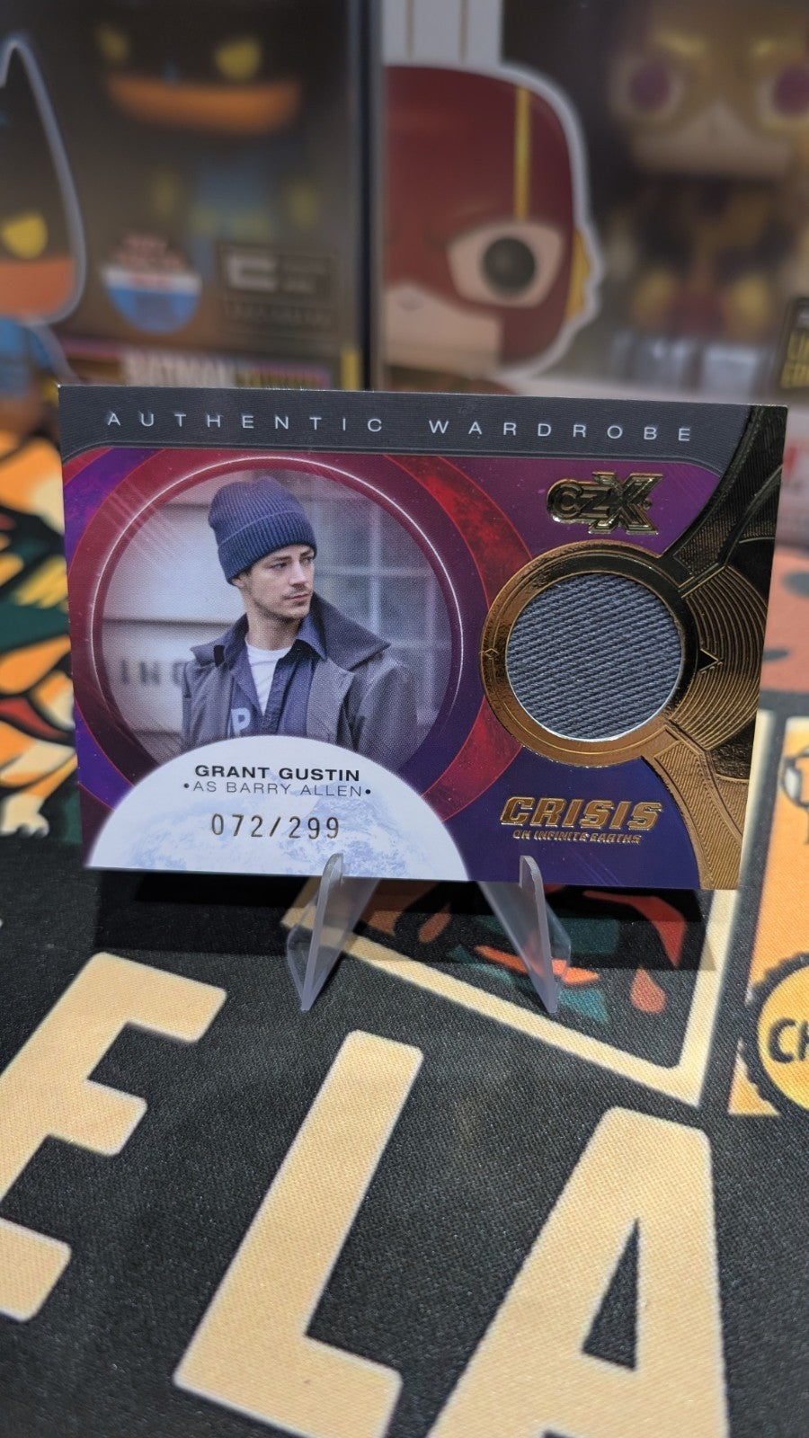 CZX Crisis on Infinite Earths Wardrobe M12 Grant Gustin as Barry Allen #222/299