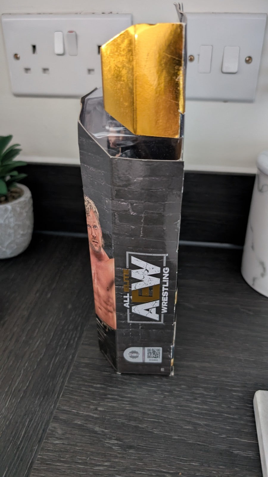 AEW Unrivaled Series 1 : Kenny Omega Signed Wrestling Figure SWAU COA WWE
