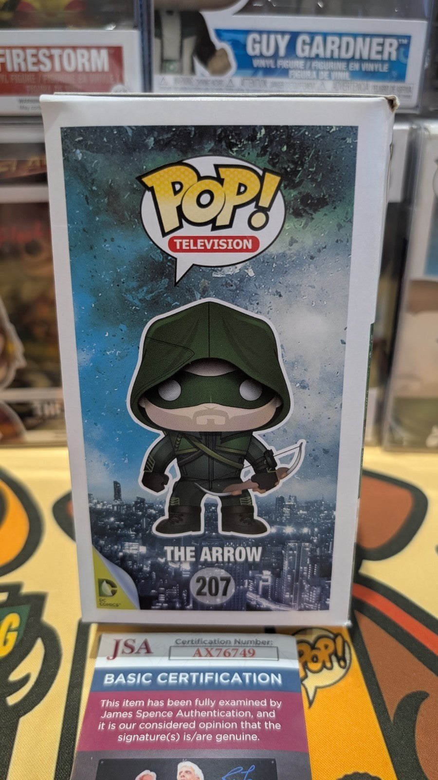 Signed Stephen Amell Funko POP! Arrowverse The Arrow Oliver Queen #207 JSA COA