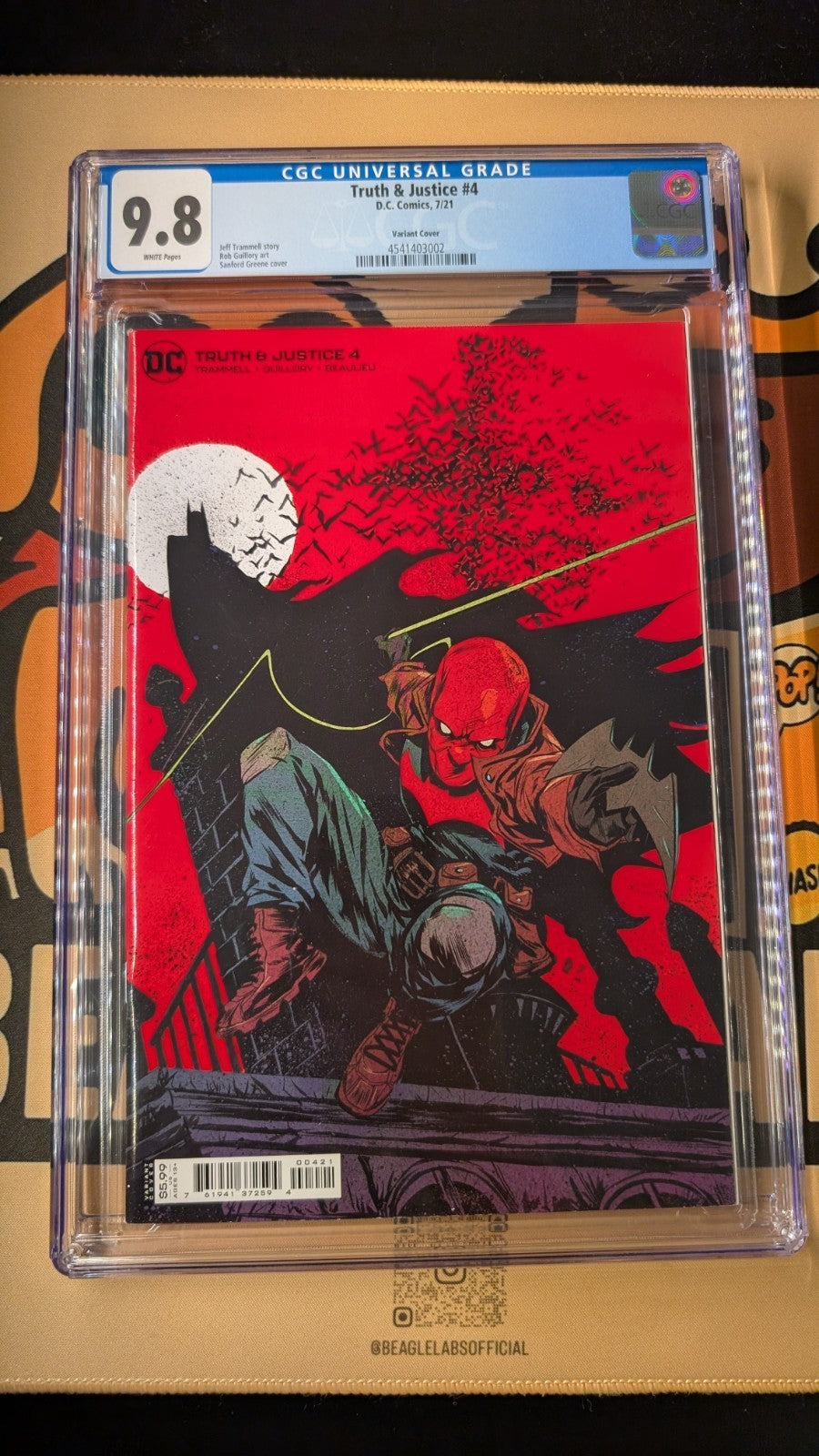 DC Truth and Justice #4 Variant Cover CGC 9.8 Batman & Red Hood Cover, DC Comics