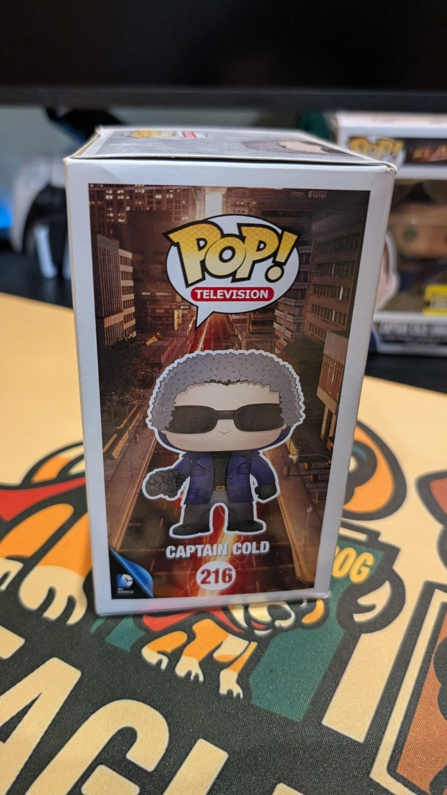 Funko Pop! - Vaulted The Flash Vinyl Figure: Captain Cold #216